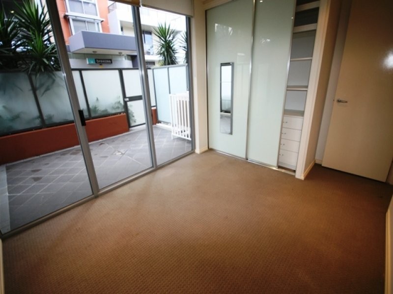 205/3 Como Crescent, Southport QLD 4215
