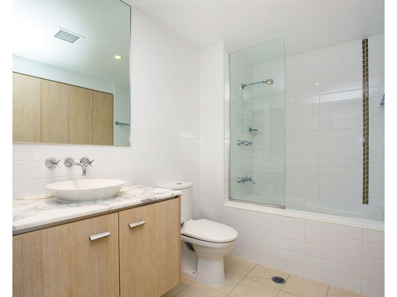 1-7 Moores Crescent, Varsity Lakes QLD 4227