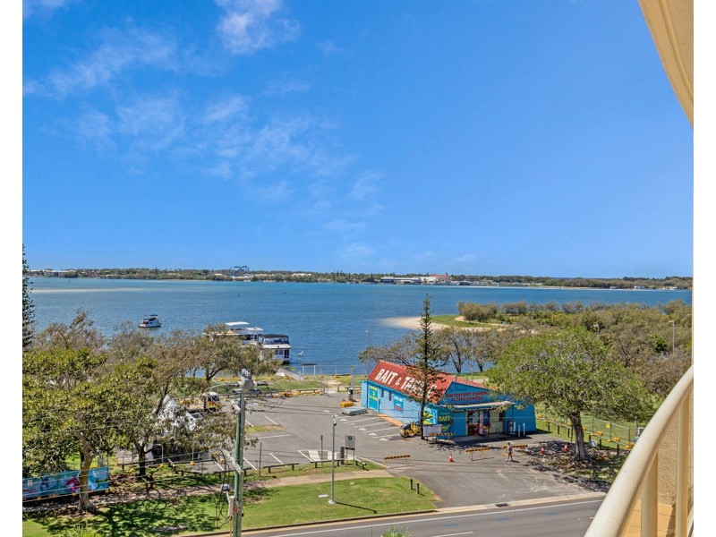 73/106 Marine Parade, Southport QLD 4215