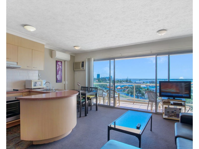 73/106 Marine Parade, Southport QLD 4215
