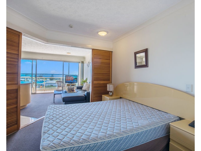 73/106 Marine Parade, Southport QLD 4215