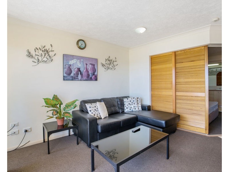 73/106 Marine Parade, Southport QLD 4215