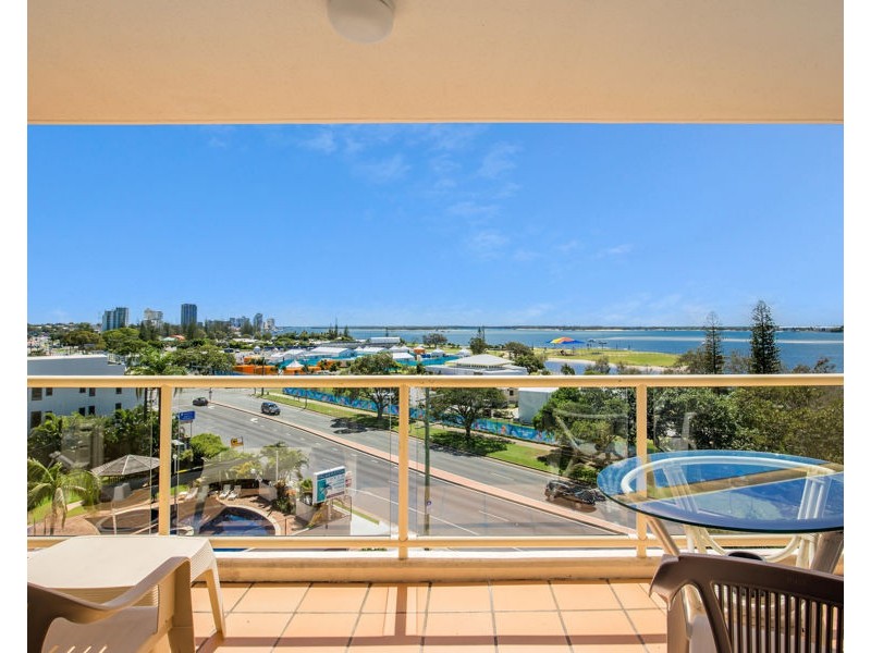 73/106 Marine Parade, Southport QLD 4215