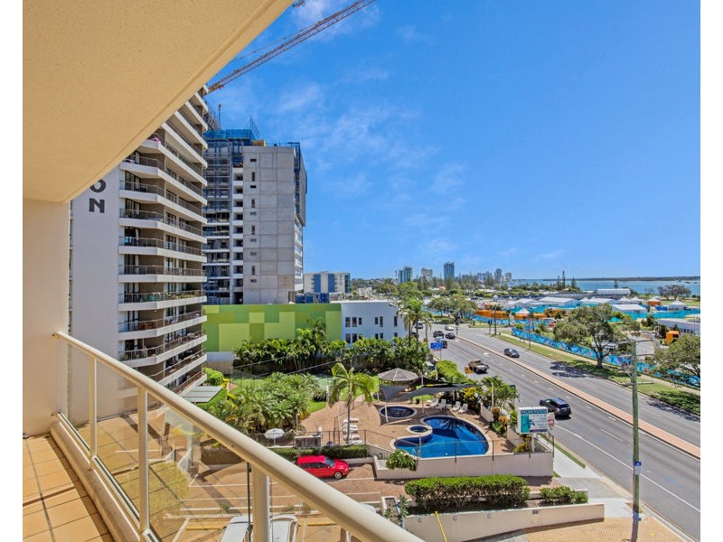 73/106 Marine Parade, Southport QLD 4215