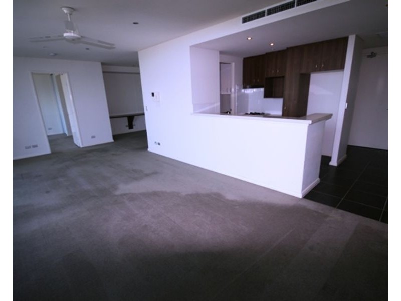 1009/1 Como Crescent, Southport QLD 4215