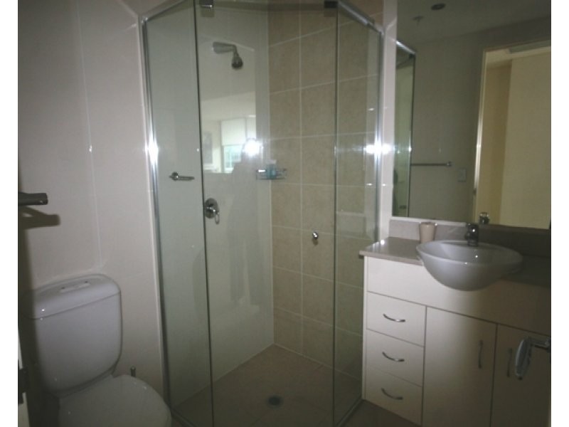 1009/1 Como Crescent, Southport QLD 4215