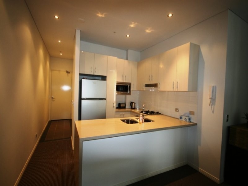 2 Aqua Street, Southport QLD 4215
