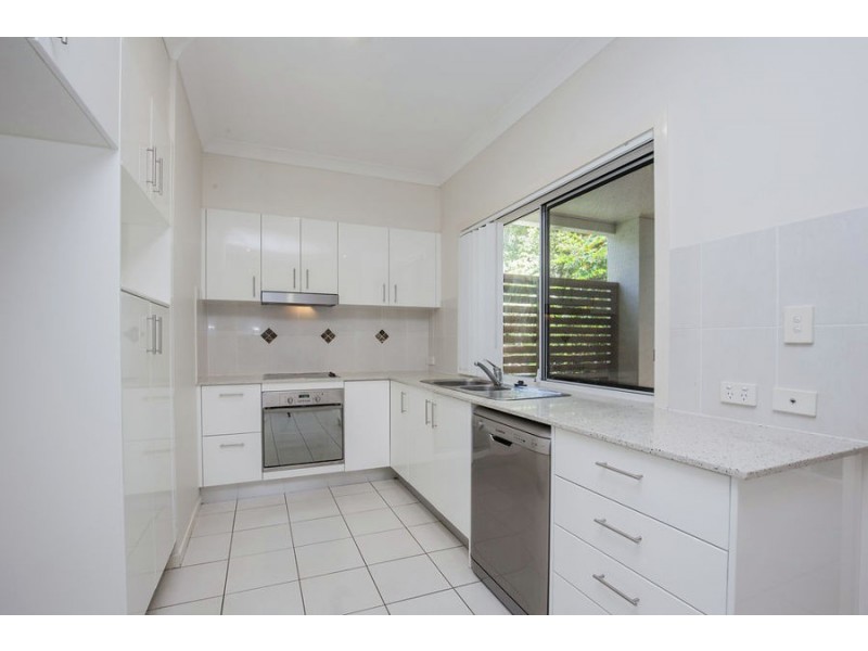 129 Pohlman Street, Southport QLD 4215