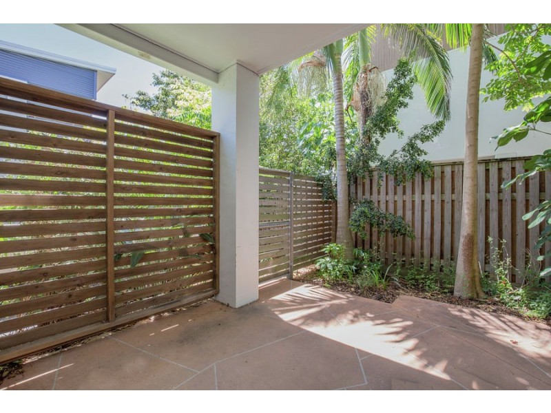 129 Pohlman Street, Southport QLD 4215