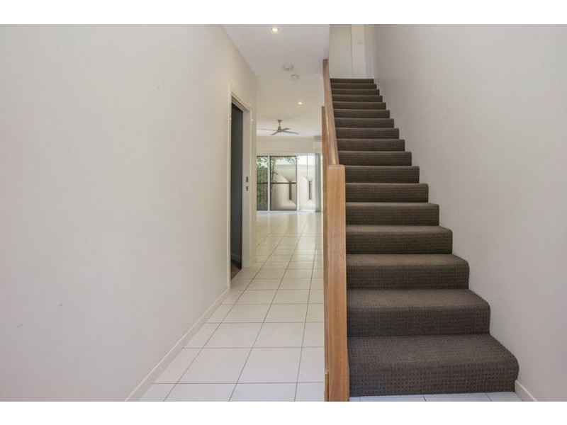 129 Pohlman Street, Southport QLD 4215