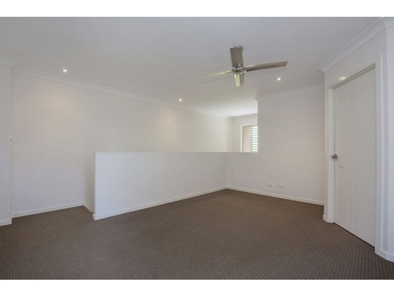 129 Pohlman Street, Southport QLD 4215