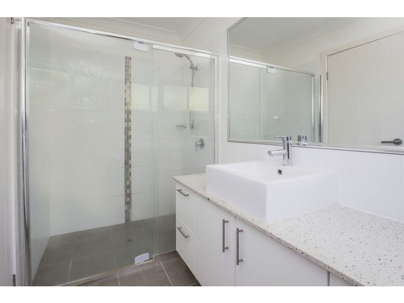 129 Pohlman Street, Southport QLD 4215