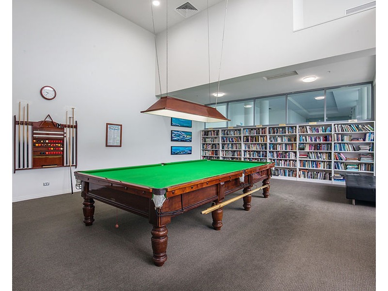 1602/1 Como Crescent, Southport QLD 4215