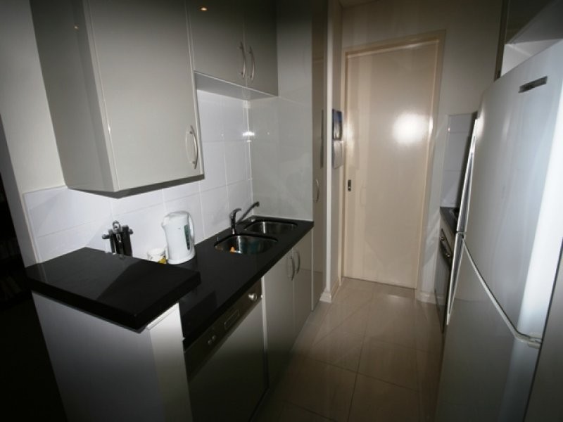 414/3 Como Crescent, Southport QLD 4215