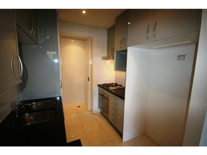 414/3 Como Crescent, Southport QLD 4215