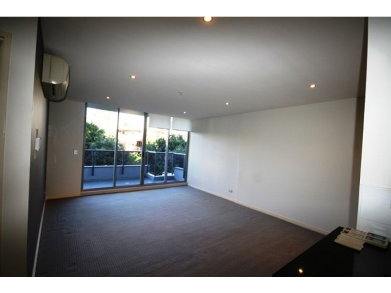 414/3 Como Crescent, Southport QLD 4215