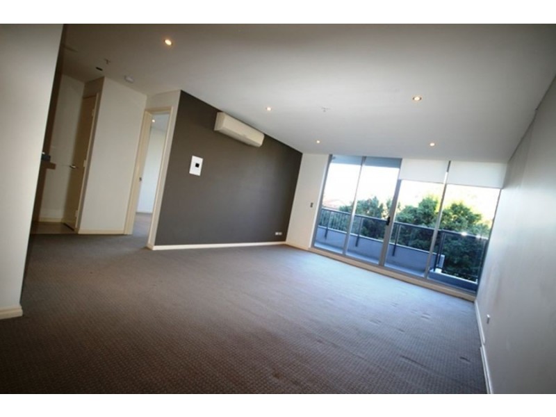 414/3 Como Crescent, Southport QLD 4215