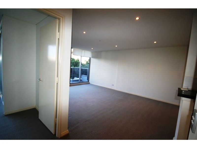 414/3 Como Crescent, Southport QLD 4215