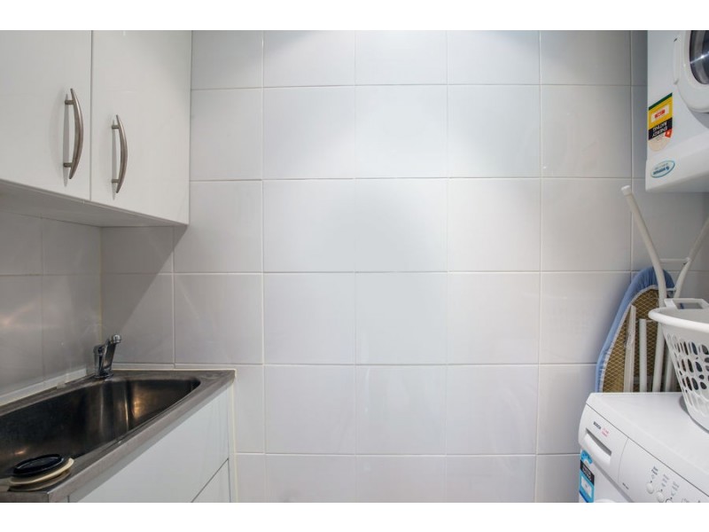 414/3 Como Crescent, Southport QLD 4215