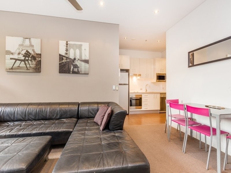 G2 Aqua Street, Southport QLD 4215