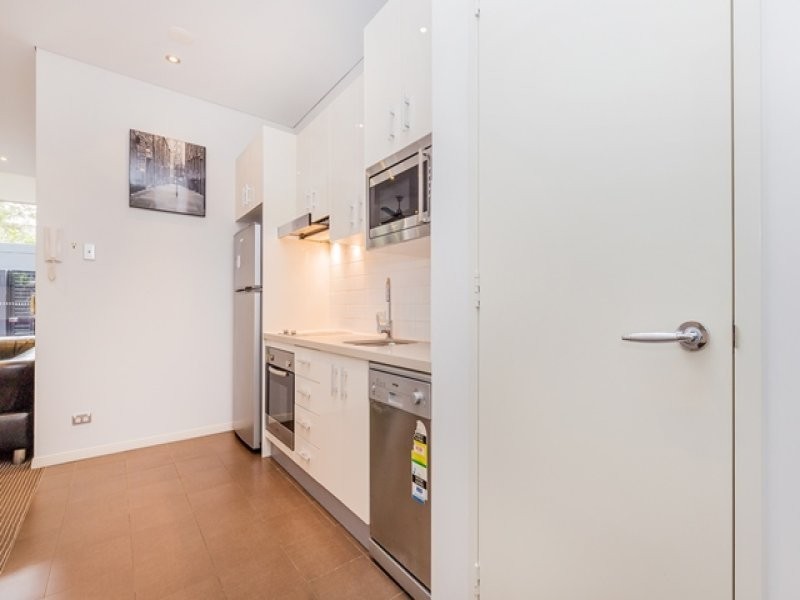 G2 Aqua Street, Southport QLD 4215