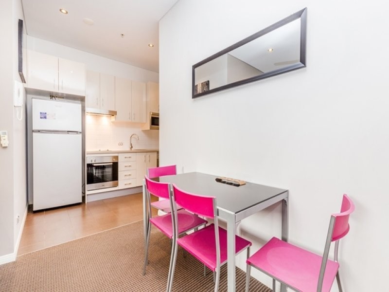 G2 Aqua Street, Southport QLD 4215