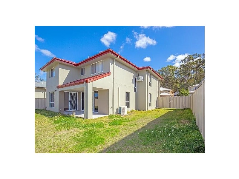 8 Caragh, Oxenford QLD 4210