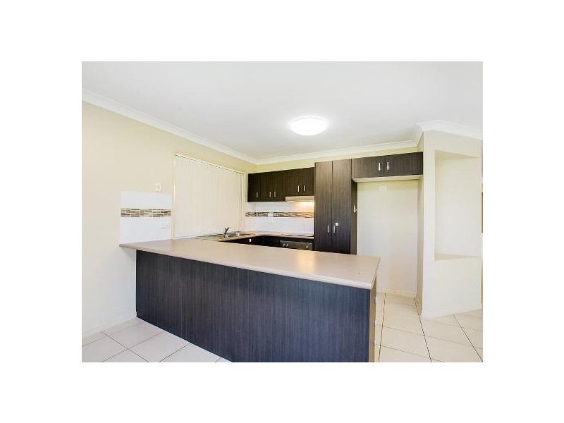 8 Caragh, Oxenford QLD 4210