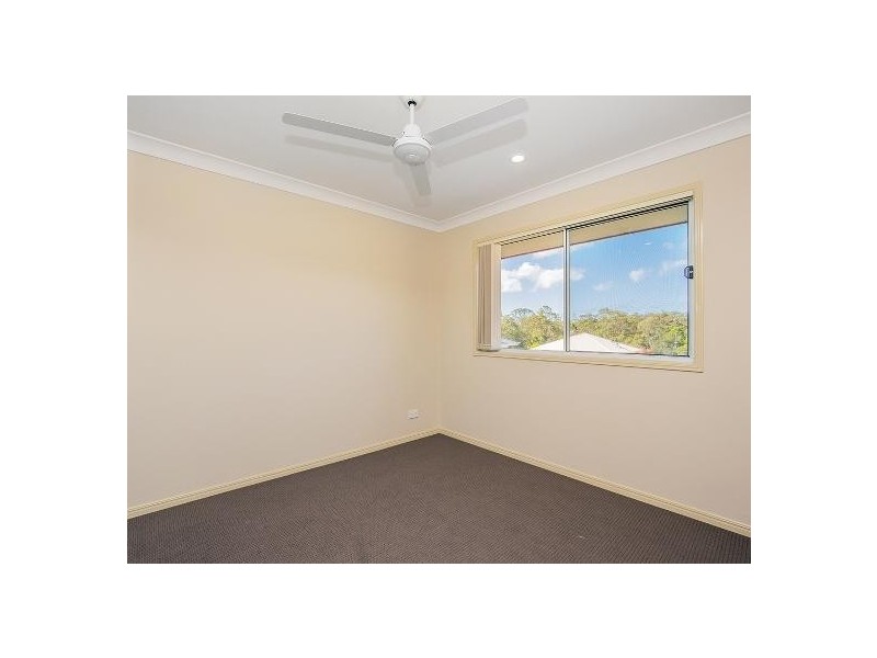 8 Caragh, Oxenford QLD 4210