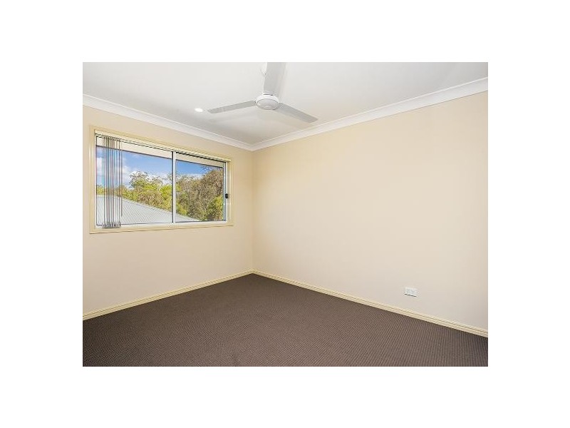 8 Caragh, Oxenford QLD 4210