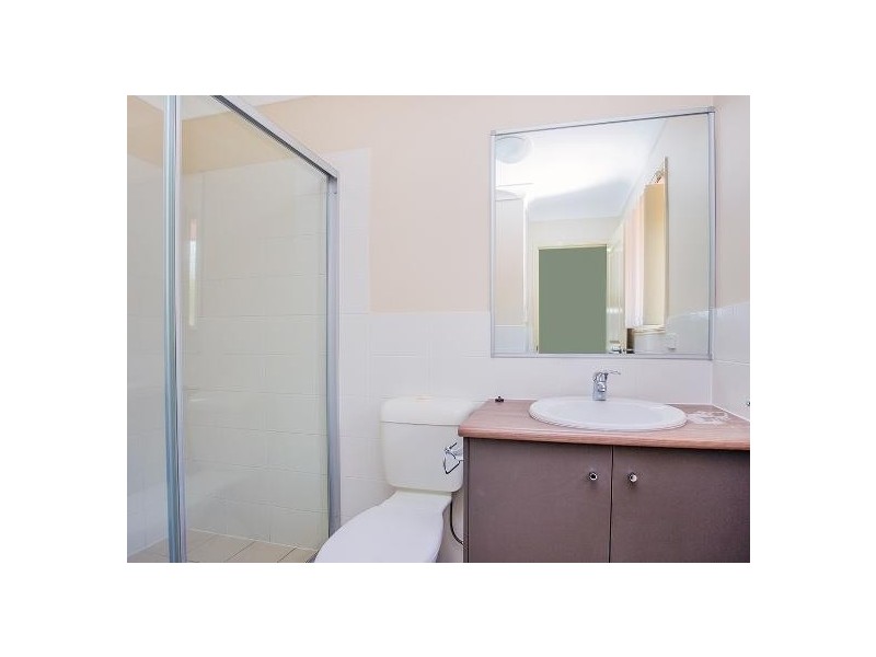 8 Caragh, Oxenford QLD 4210