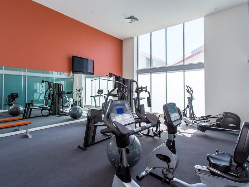 1 Como Crescent, Southport QLD 4215