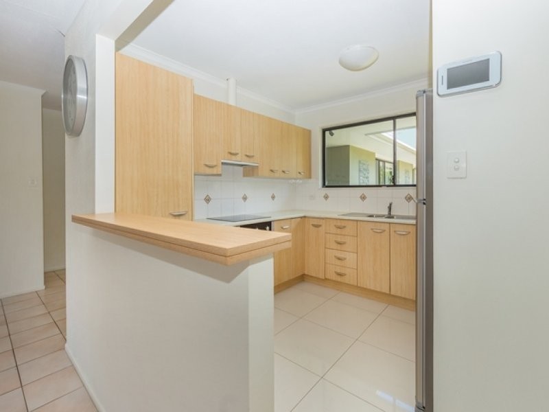 5 Bermuda Street, Broadbeach Waters QLD 4218