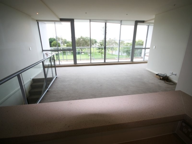 513/1 Como Crescent, Southport QLD 4215