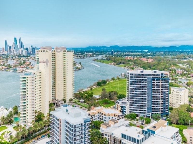 32/1 Como Crescent, Southport QLD 4215