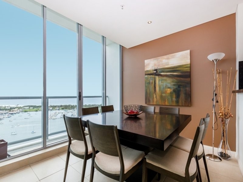 32/1 Como Crescent, Southport QLD 4215