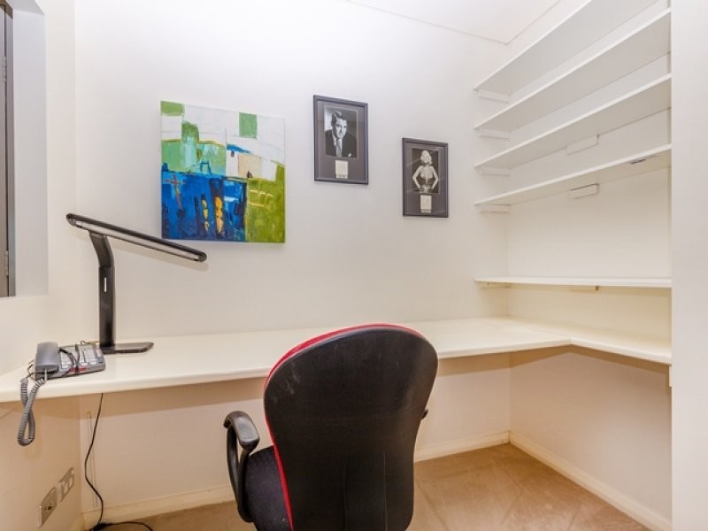 32/1 Como Crescent, Southport QLD 4215