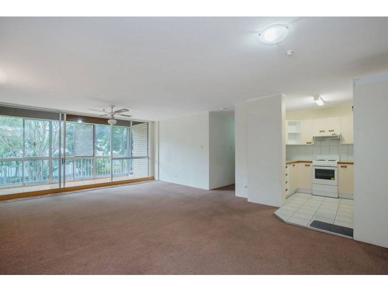 18 Queen Street, Southport QLD 4215