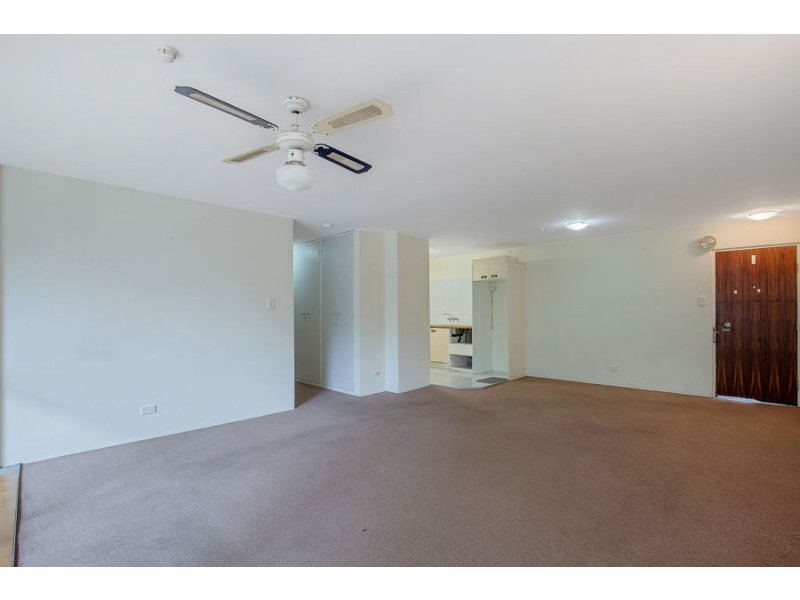 18 Queen Street, Southport QLD 4215