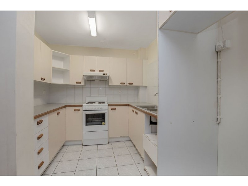 18 Queen Street, Southport QLD 4215