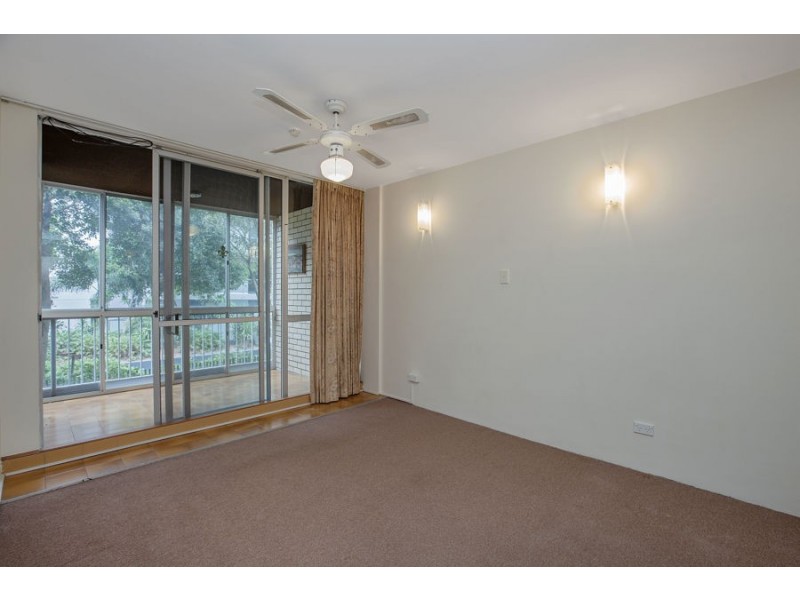 18 Queen Street, Southport QLD 4215