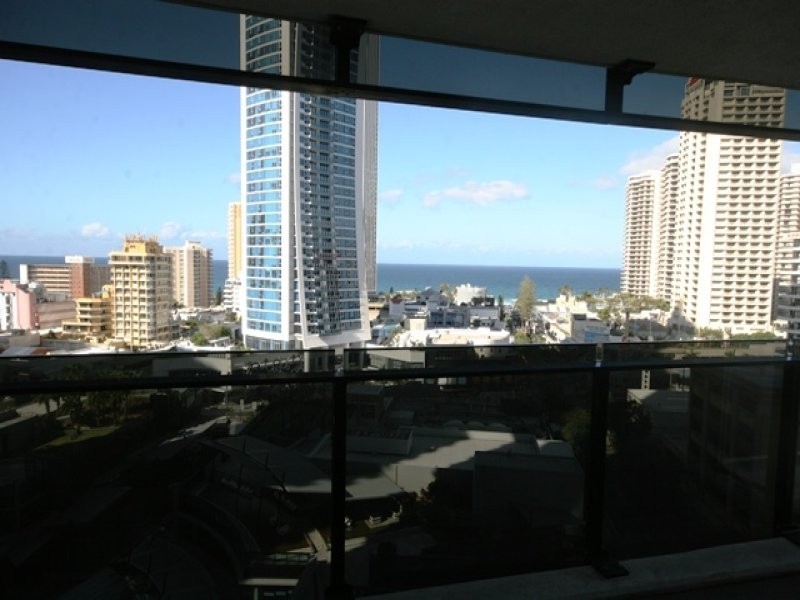 11/9 Ferny Avenue, Surfers Paradise QLD 4217