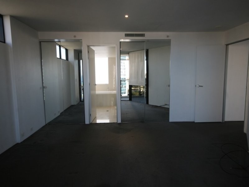 11/9 Ferny Avenue, Surfers Paradise QLD 4217