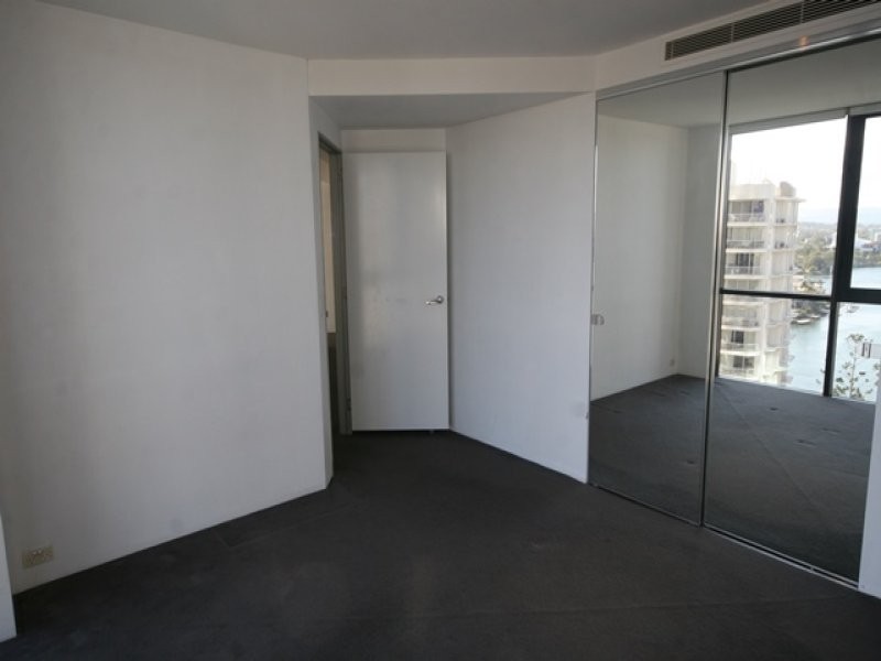 11/9 Ferny Avenue, Surfers Paradise QLD 4217