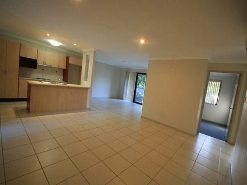136 Pacific Pines Boulevard, Pacific Pines QLD 4211