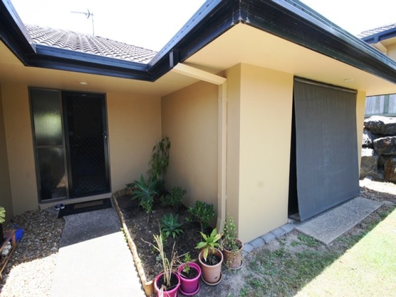 136 Pacific Pines Boulevard, Pacific Pines QLD 4211
