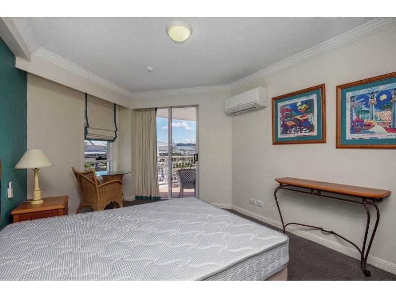 24-26 Queensland Avenue, Broadbeach QLD 4218