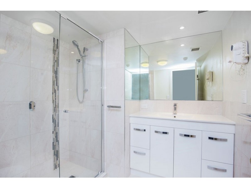 24-26 Queensland Avenue, Broadbeach QLD 4218