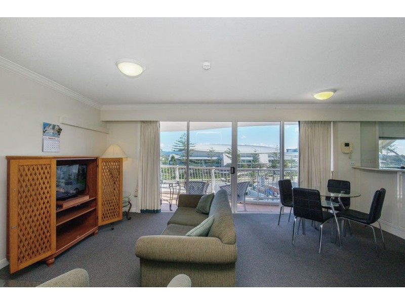 24-26 Queensland Avenue, Broadbeach QLD 4218