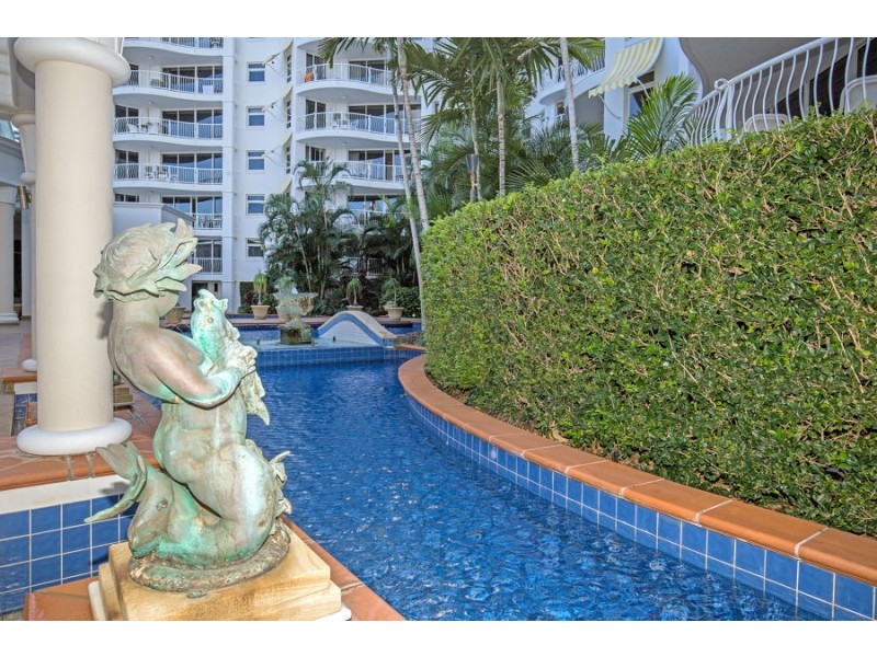 24-26 Queensland Avenue, Broadbeach QLD 4218